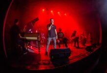 Ciudad Baigón presenta «Instrucciones para sobrevivir en una pecera» en Galpón B Orquesta tipica Ciudad Baigón - Galpon B - Ruben PIneda